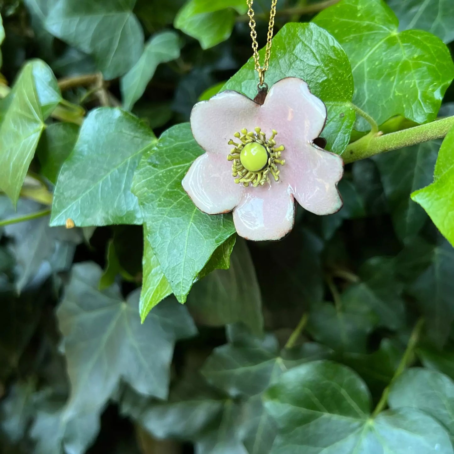 Pendentif rose "Marianne" rose - rose émaillée